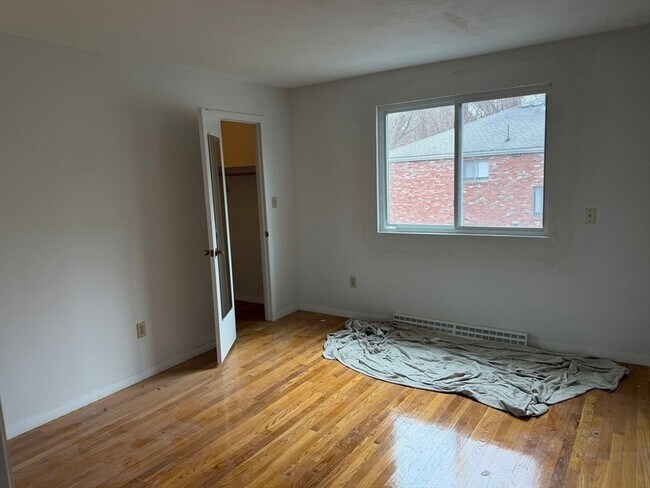 Building Photo - 14 Kippy Dr