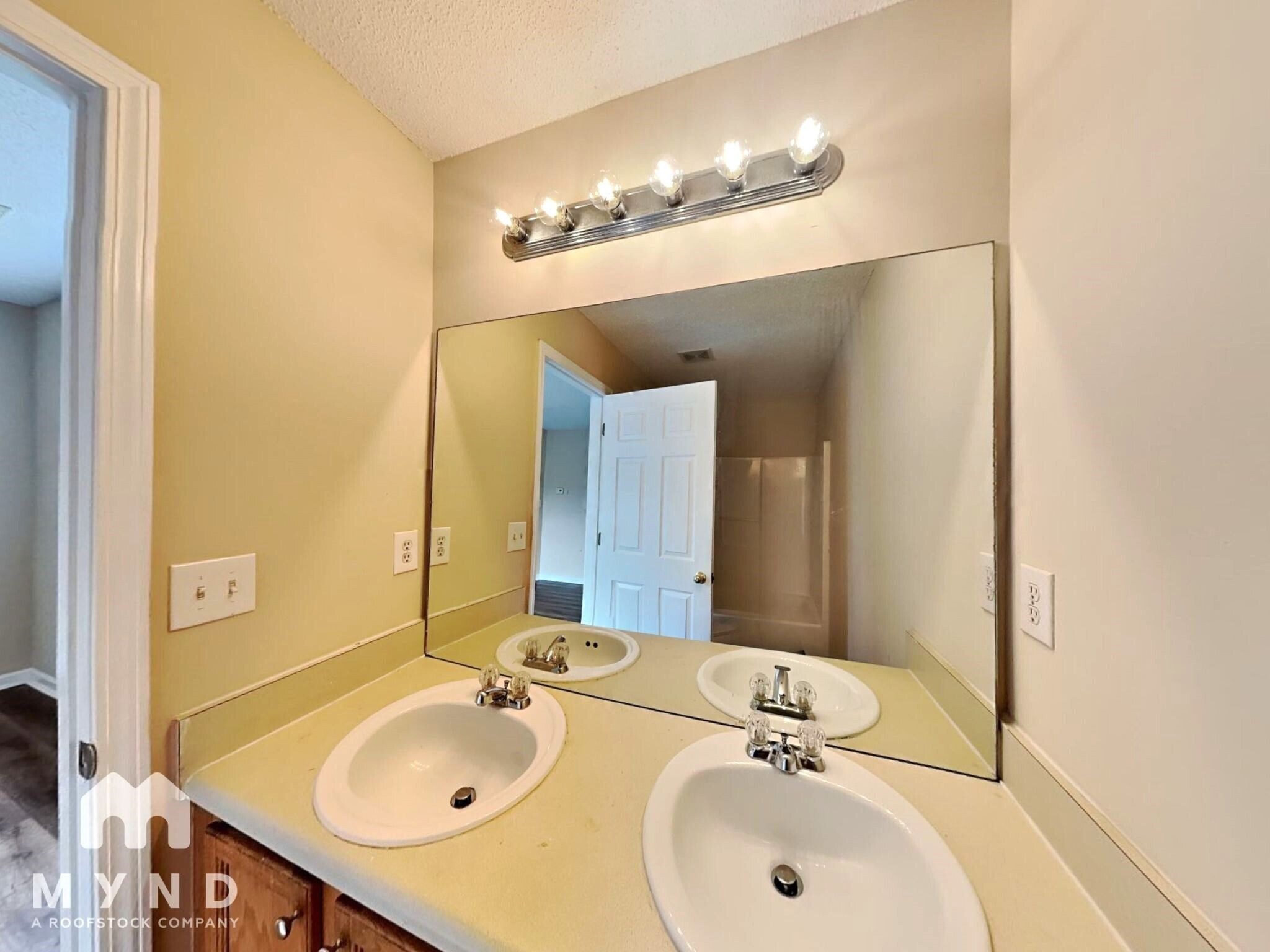 Building Photo - 3607 Ginnis Dr SW
