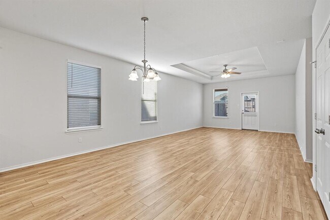 Building Photo - 408 Grace Lilly Dr