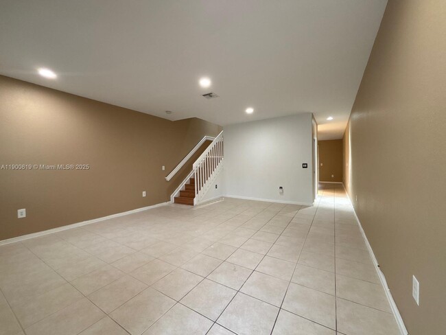 Building Photo - 8354 SW 29th St