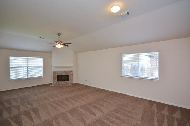 Building Photo - 8334 Loetsch Ridge Way