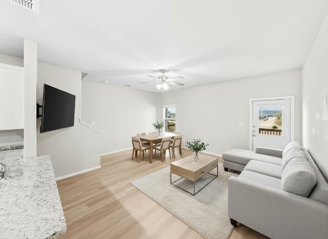 Building Photo - Discover Modern Comfort