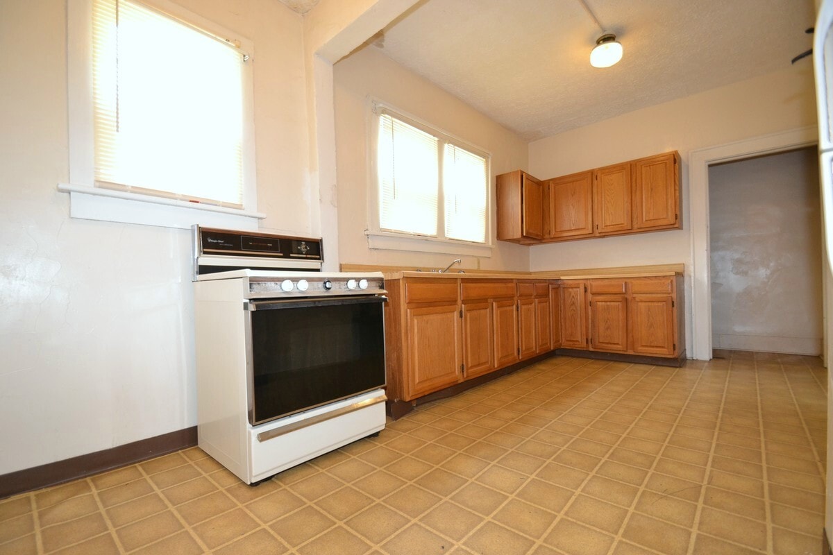 Building Photo - 537 Carroll St