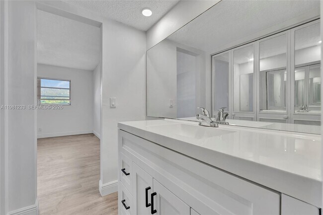 Building Photo - 2060 NW 81st Ave