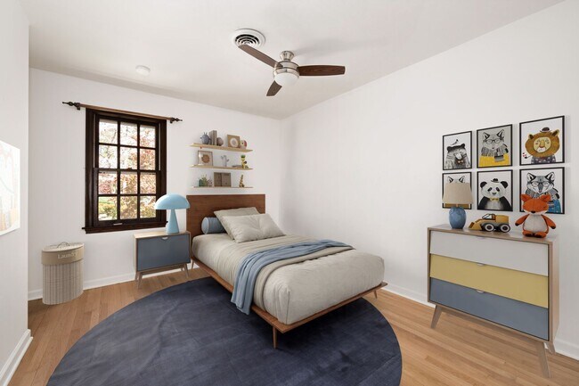 Building Photo - Spacious Canterbury Hills Home