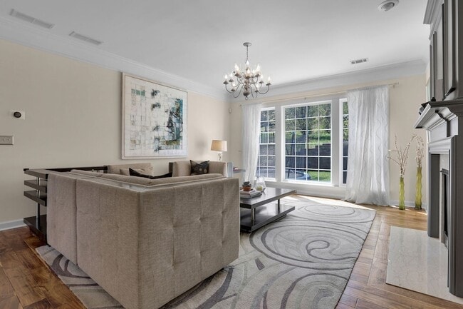 Building Photo - 3005 Coral Bell Ln