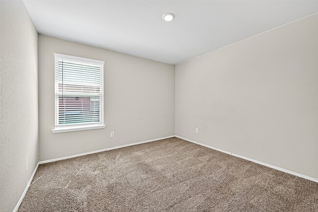 Building Photo - 1610 Bear Spring Dr
