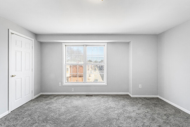 Building Photo - Westmont Village