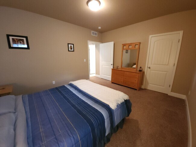 Building Photo - 8392 Longleaf Ln