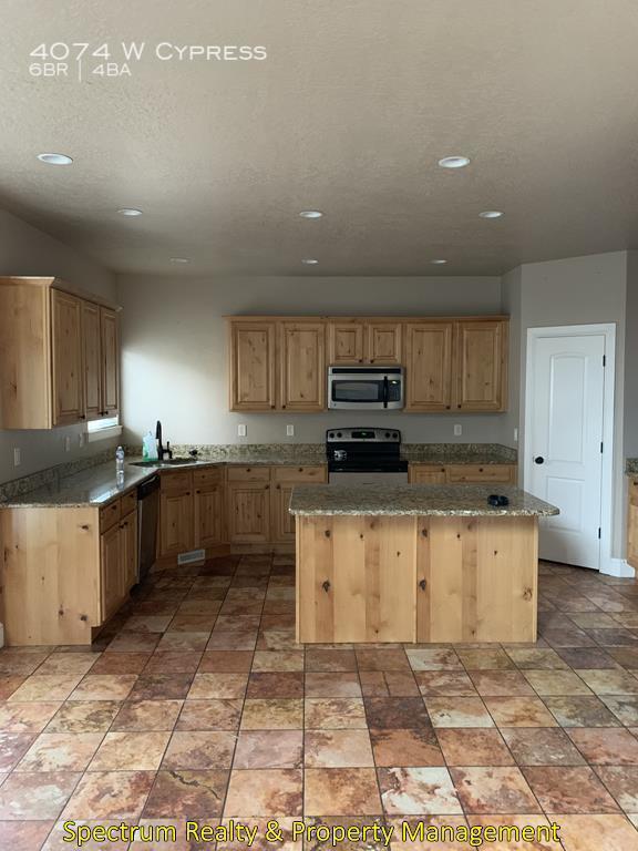6 Bdrm/3.5 Ba Home for rent Cedar HIlls 4074 Cypress Cedar Hills UT