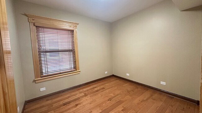 Building Photo - 5716 N Campbell Ave