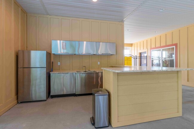 Building Photo - 1004 Chagford Dr
