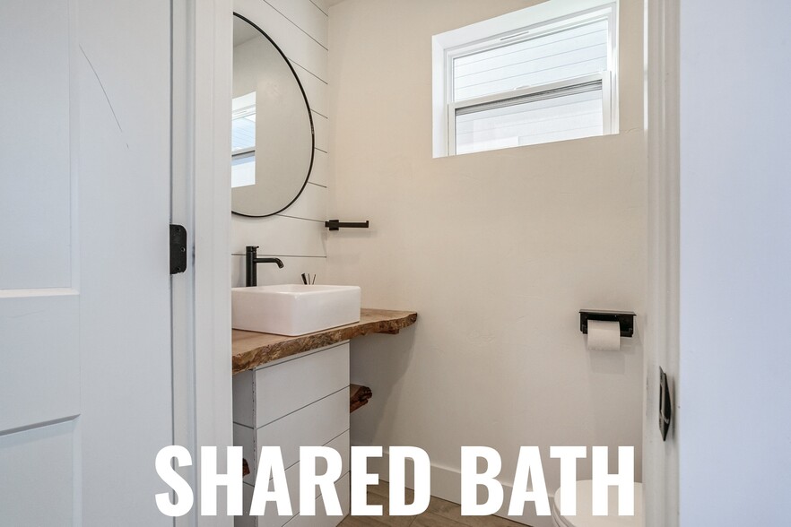 Building Photo - 3044 N Speer Blvd