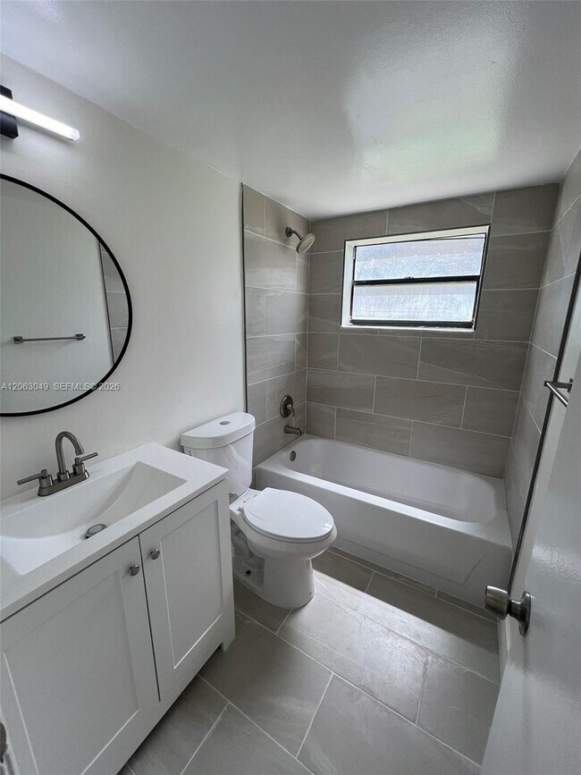 Building Photo - 2685 W 66th St