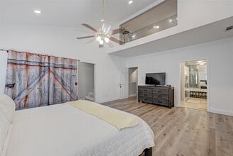 Building Photo - 8077 El Mundo St