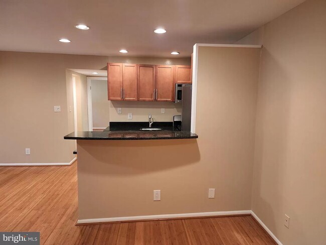 Building Photo - 7723 Donnybrook Ct