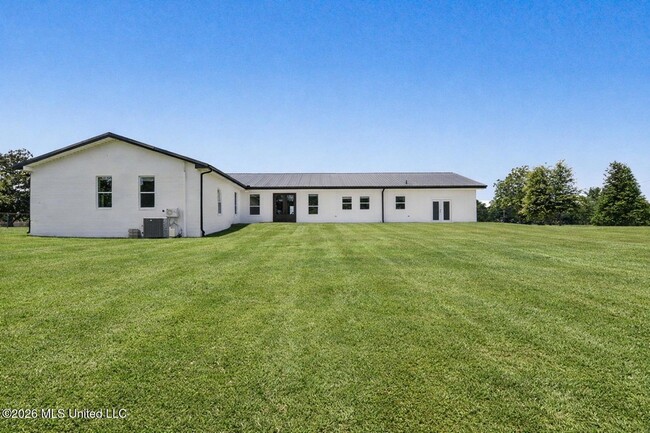 Building Photo - 15216 Shriners Blvd