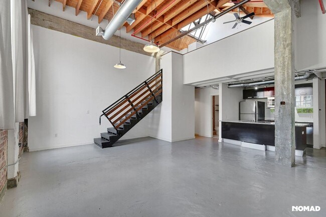 Building Photo - Spacious 1BR Loft in Atlanta near Ponce Ci...