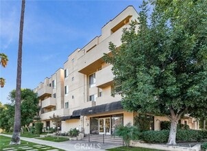 Building Photo - 19350 Sherman Way