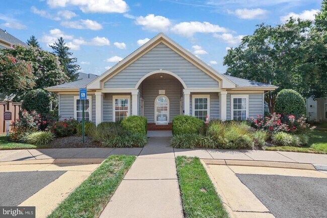 Building Photo - 11330 Westbrook Mill Ln