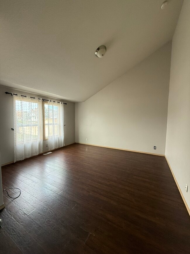 Building Photo - Taft Drive