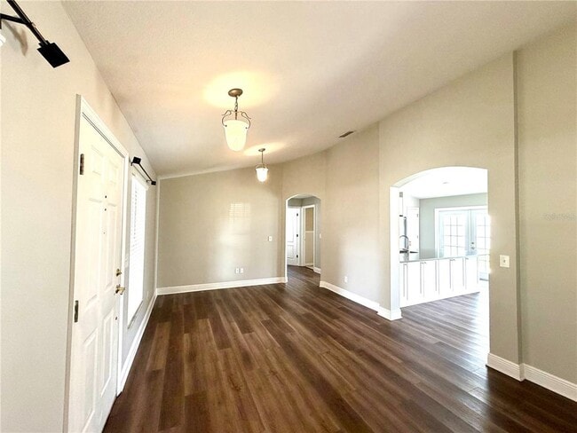 Building Photo - 227 Traditions Dr