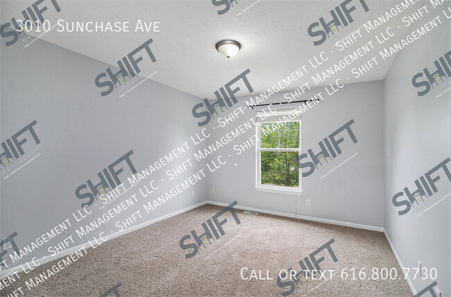 Building Photo - 3010 Sunchase Ave