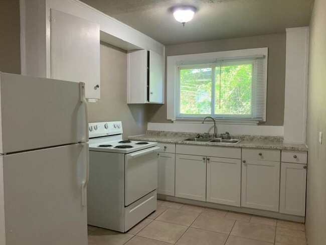 Building Photo - 129 Brumley Ave NE