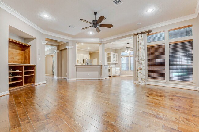 Building Photo - 1130 Wellshire Dr