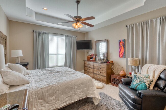 Building Photo - 301 Firestone Dr