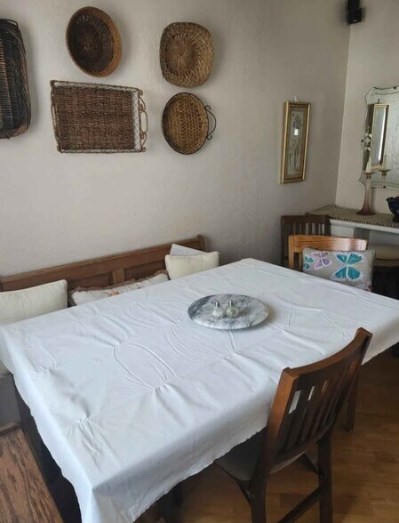 Building Photo - 4620 N 68th St