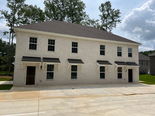 Building Photo - Available Fall 2026!