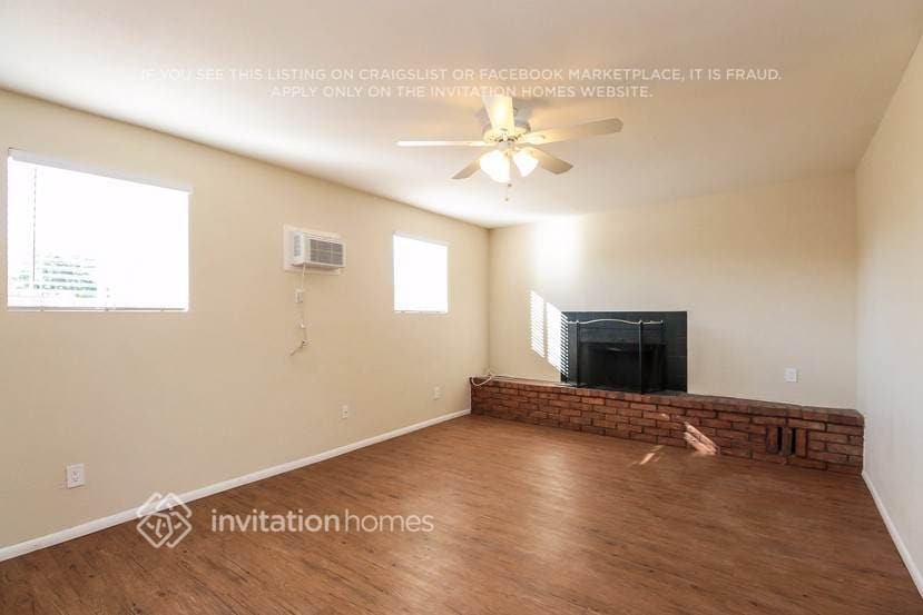 Building Photo - 113 E Garnet Ave