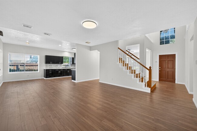 Building Photo - 8302 Cliffshire Ct