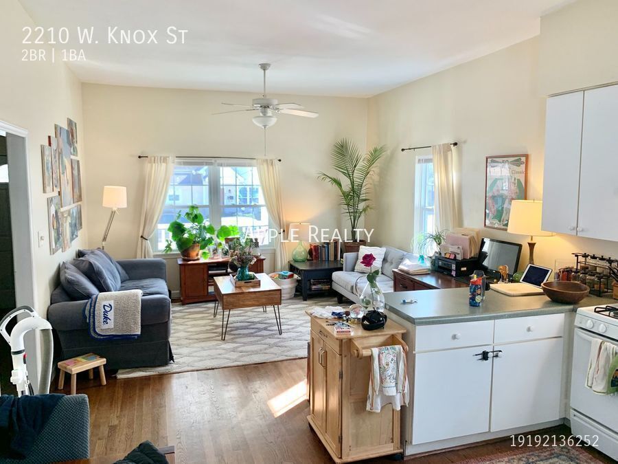 Building Photo - 2210 W Knox St