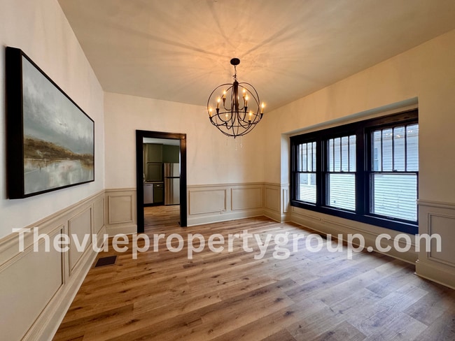 Building Photo - Completely remodeled 3 bedroom, brimming with charm & modern updates!