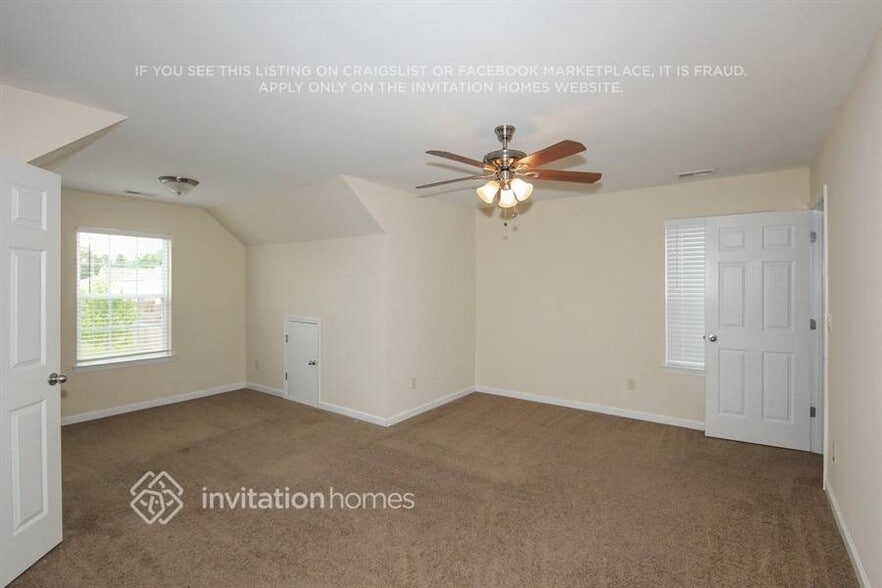 Building Photo - 1592 Ewing Farm Dr