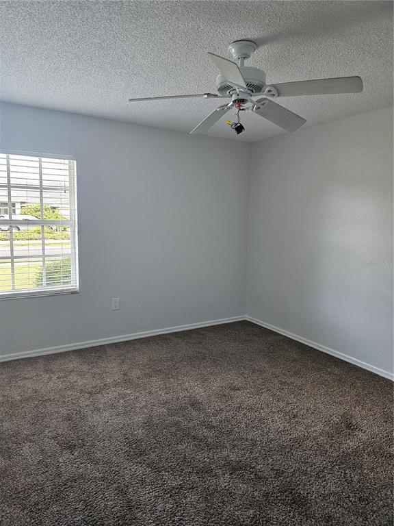 Building Photo - 417 Lake of the Woods Dr