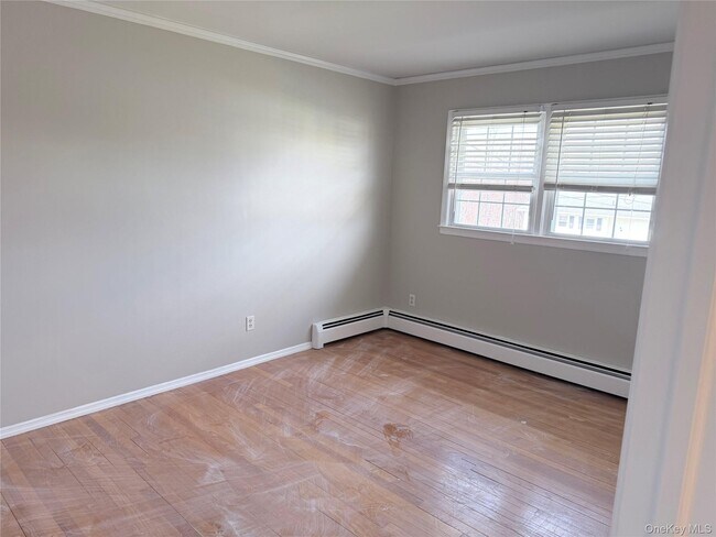 Building Photo - 12 Juniper Ln