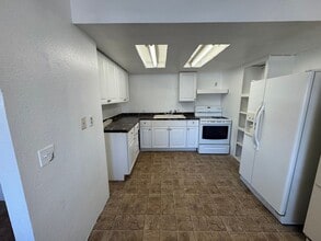 Building Photo - 618 Basin St NW