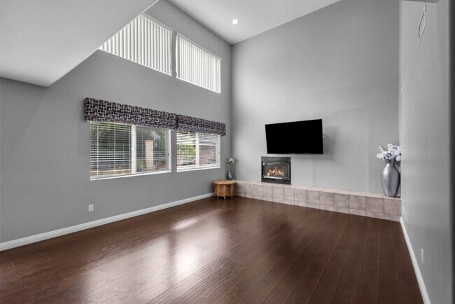 Building Photo - 26426 Cardinal Dr
