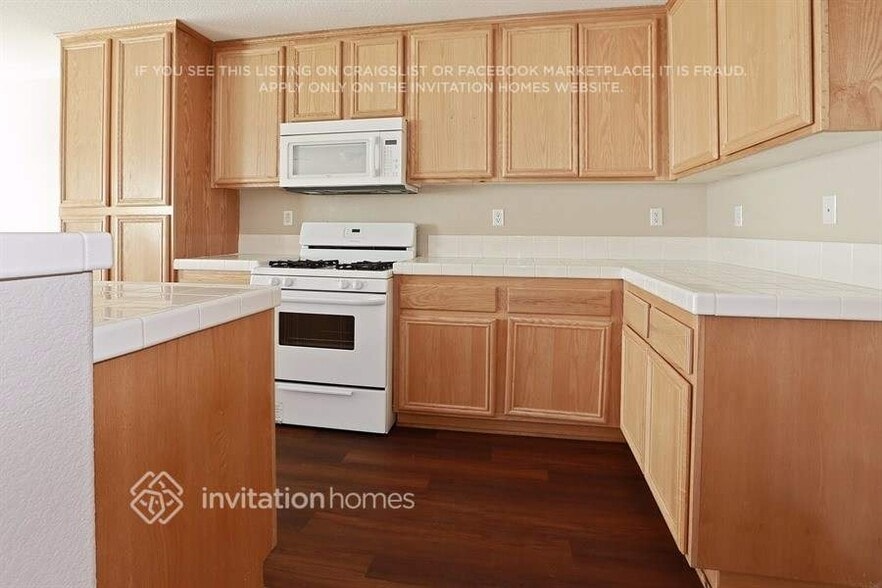 Building Photo - 45315 Stadium Ln