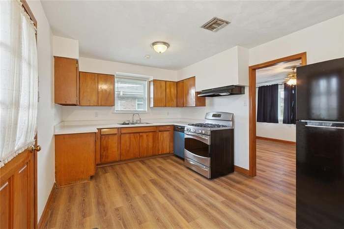 Building Photo - 2524 Mississippi Ave