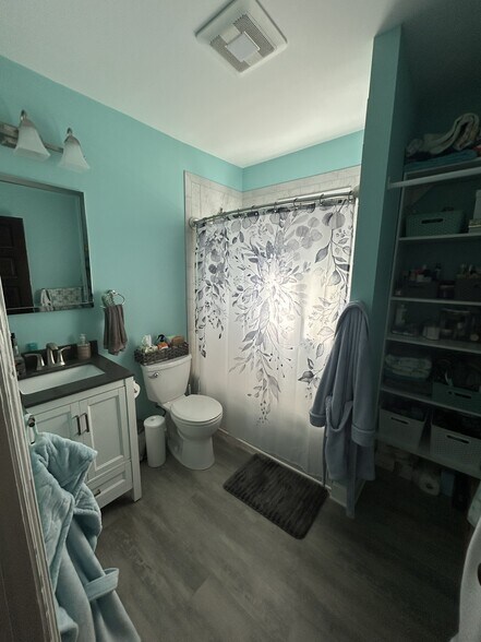 Building Photo - 817 Ashland Ave