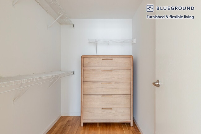 Building Photo - 4-75 48th Avenue-SI FL7-ID2223