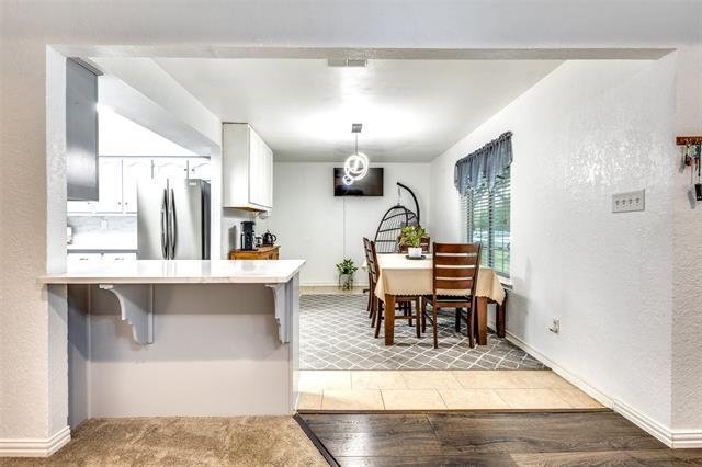 Building Photo - 414 E Hazelwood St