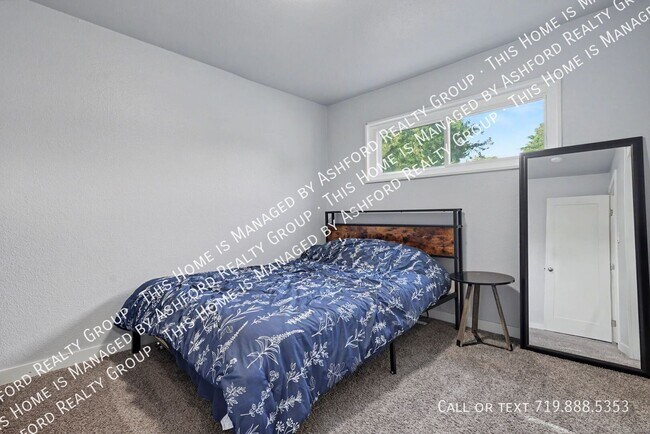 Building Photo - 152 Rose Dr