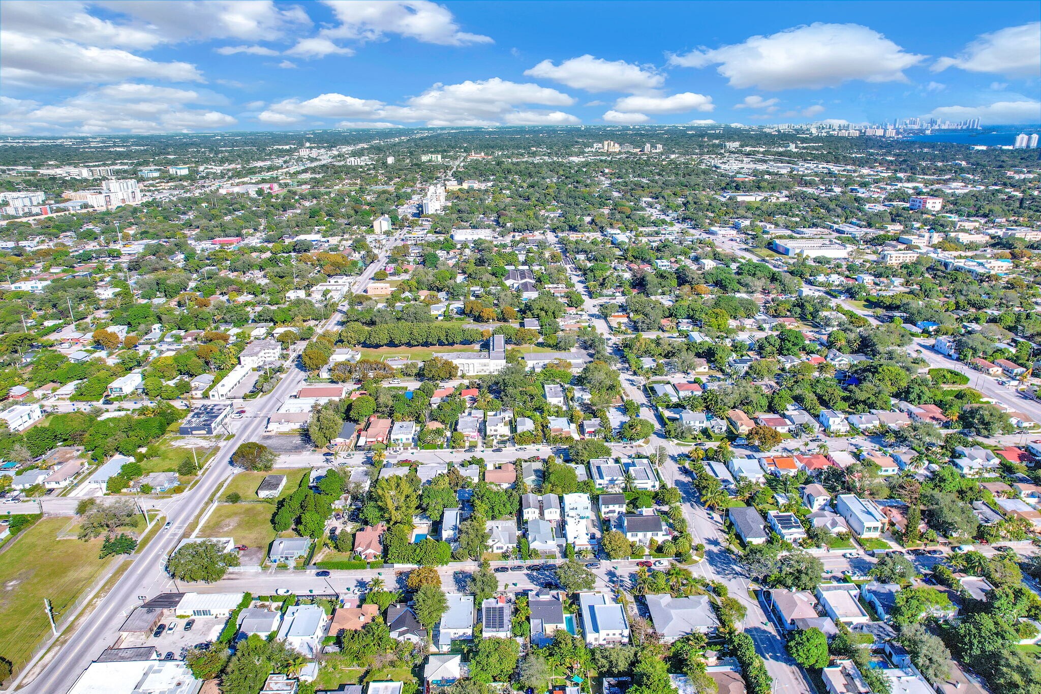 Building Photo - 135 NW 48th Ct