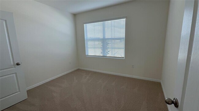 Building Photo - 504 Taylor Grvs St