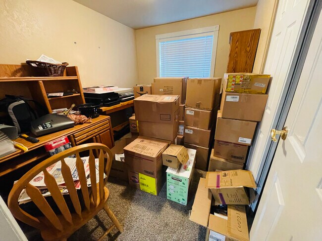 Bedroom 3 - 2682 Southview Plz